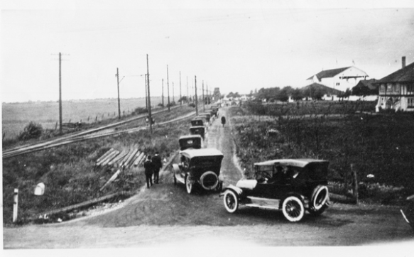 Traffic at Brighouse Park Race Track, 1921. City of Richmond Archives Photograph 1978 13 5