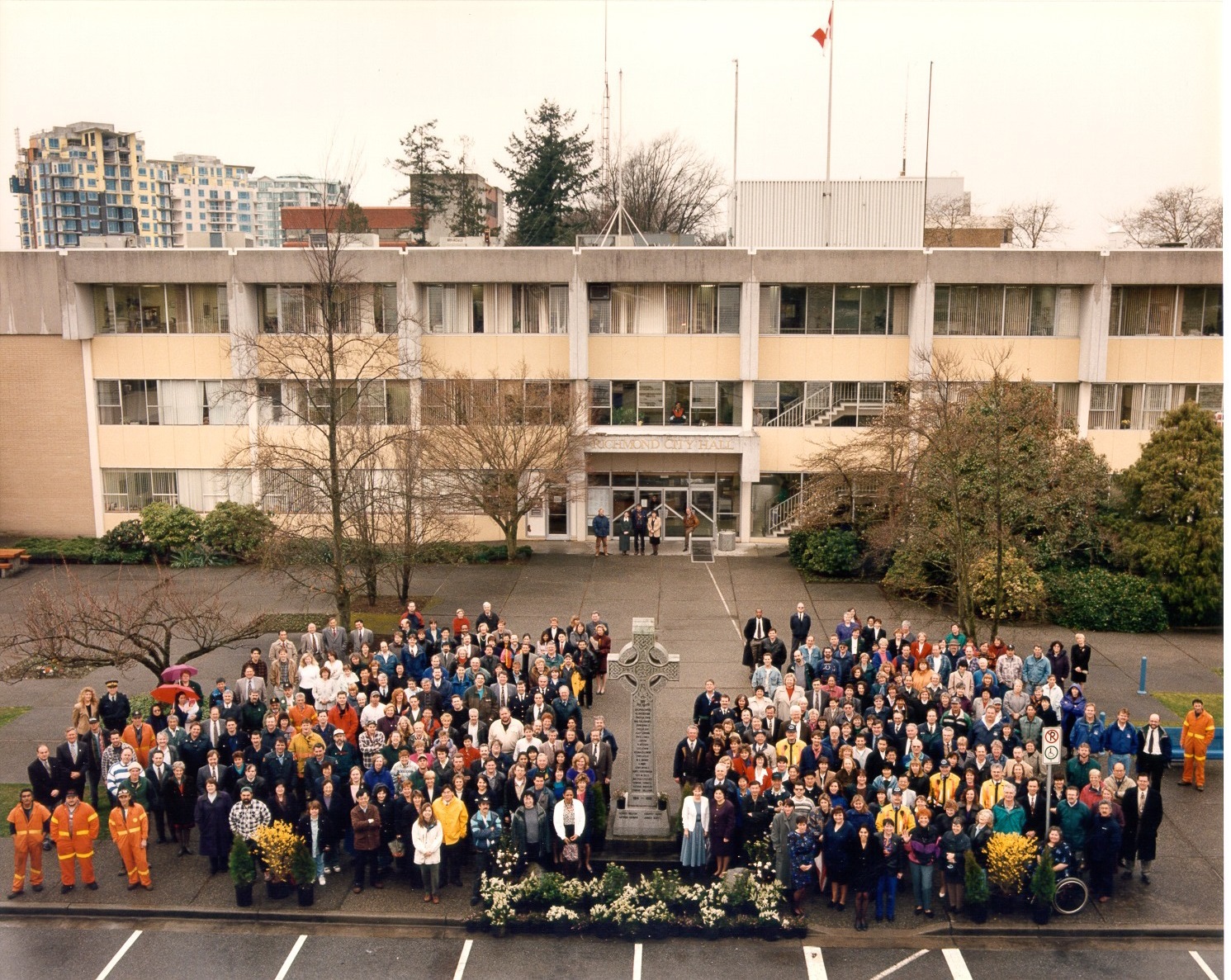 This image has an empty alt attribute; its file name is OldCityHallstaff.jpg